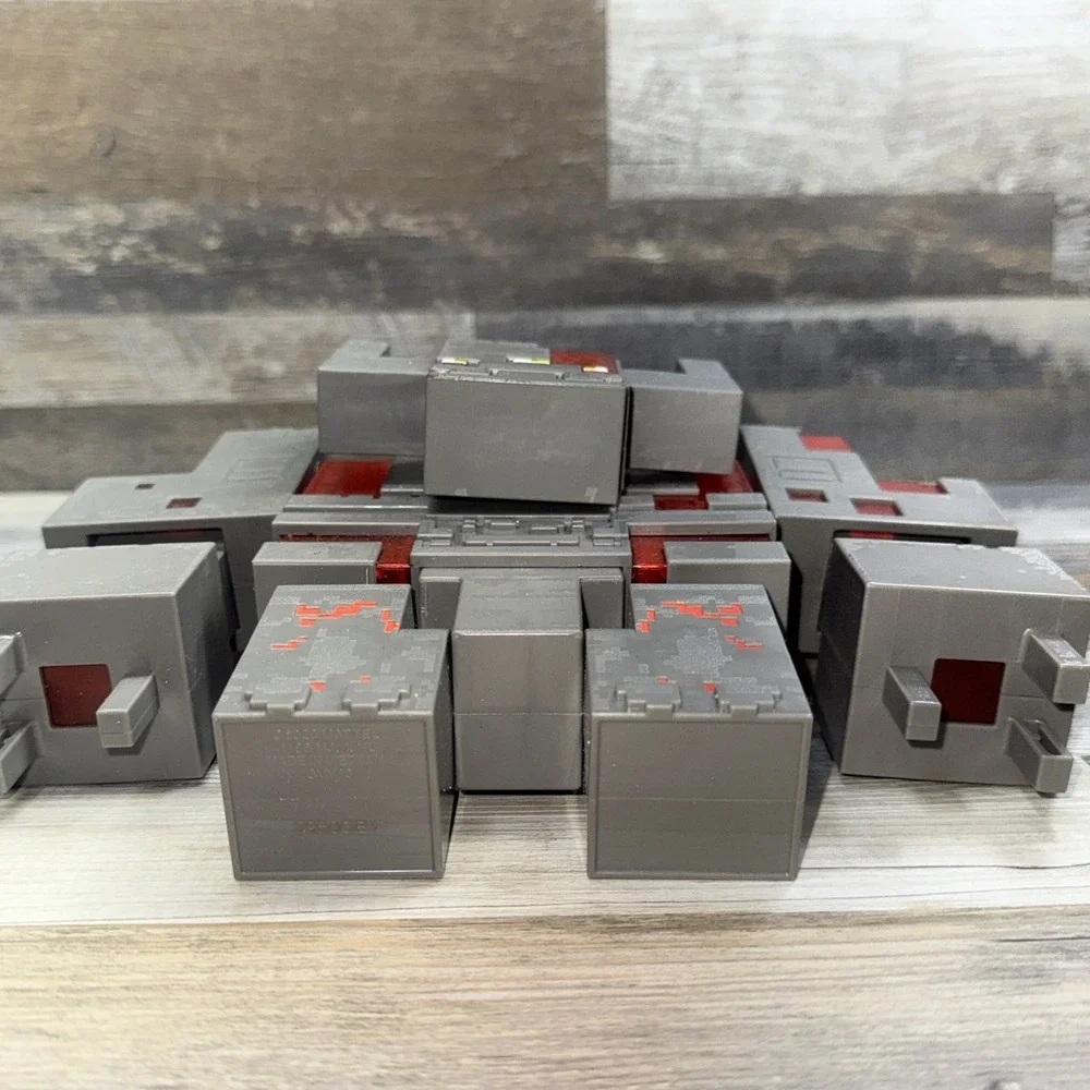 Minecraft Dungeons Redstone Monstrosity Deluxe Action Figure Mattel 10